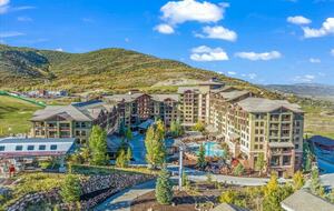 Ground-Level Condo in Park City’s Canyons Village with Panoramic Vistas - Park City, Utah