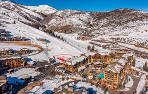 Ground-Level Condo in Park City’s Canyons Village with Panoramic Vistas - Park City, Utah