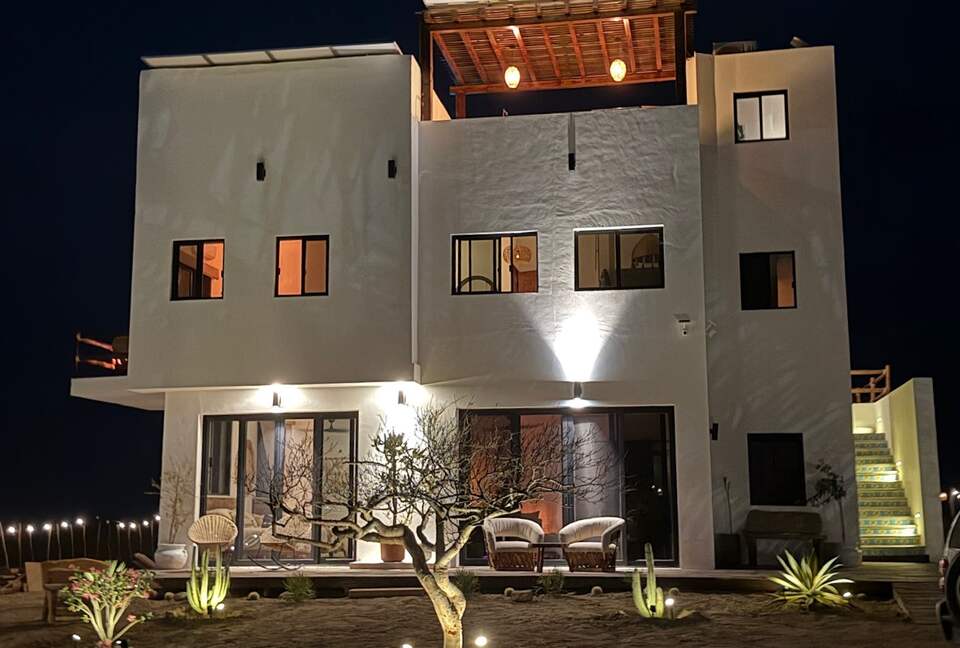 Elegant Baja Retreat with Ocean & Mountain Views - Playa Los Cerritos, Mexico