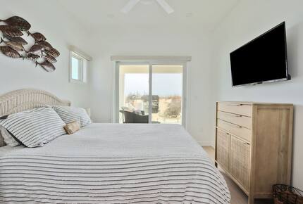 Surf City Beachfront Haven - Surf City, New Jersey