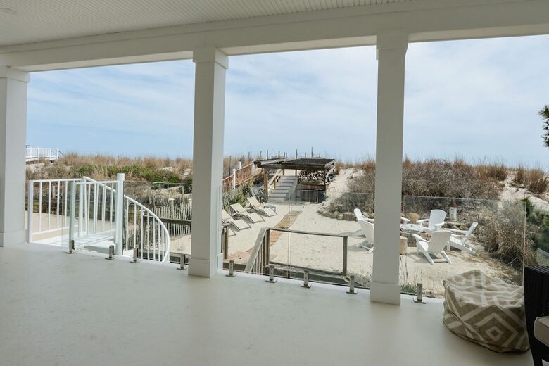 Surf City Beachfront Haven - Surf City, New Jersey