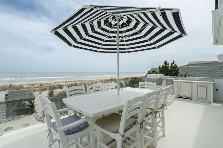 Surf City Beachfront Haven - Surf City, New Jersey