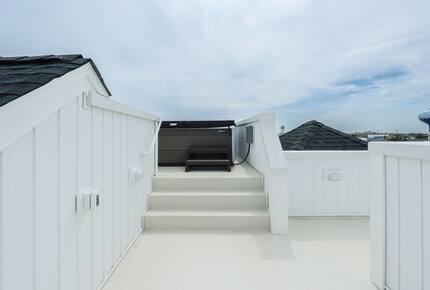 Surf City Beachfront Haven - Surf City, New Jersey