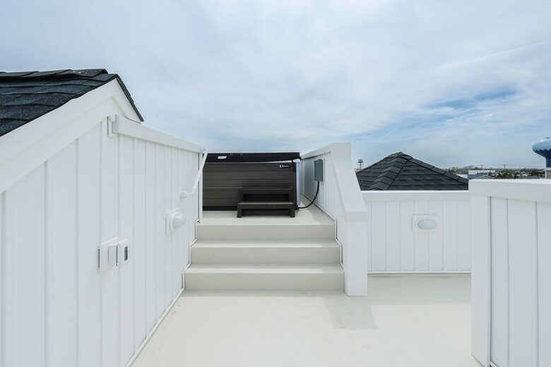 Surf City Beachfront Haven - Surf City, New Jersey