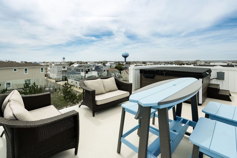 Surf City Beachfront Haven - Surf City, New Jersey