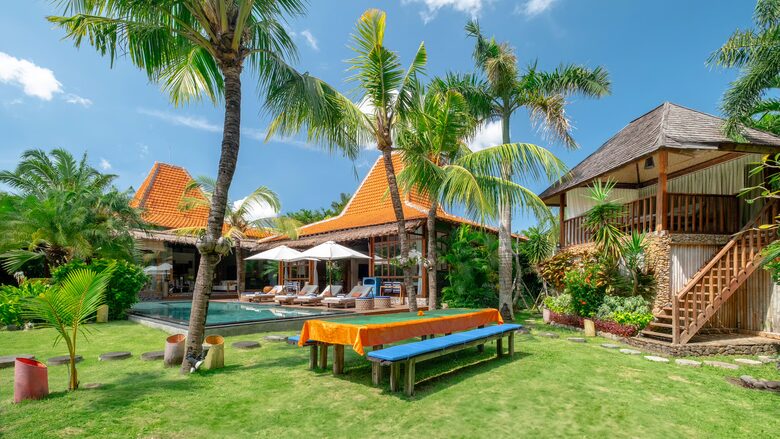 Authentic Balinese Villa with Saltwater Pool & Yoga Pavilion - Canggu, Indonesia