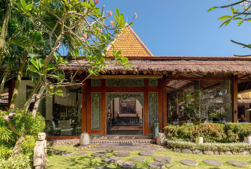 Authentic Balinese Villa with Saltwater Pool & Yoga Pavilion - Canggu, Indonesia