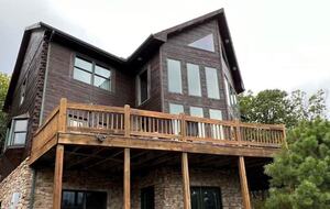 Elevated Views | Refined Massanutten Mountain Retreat - McGaheysville, Virginia