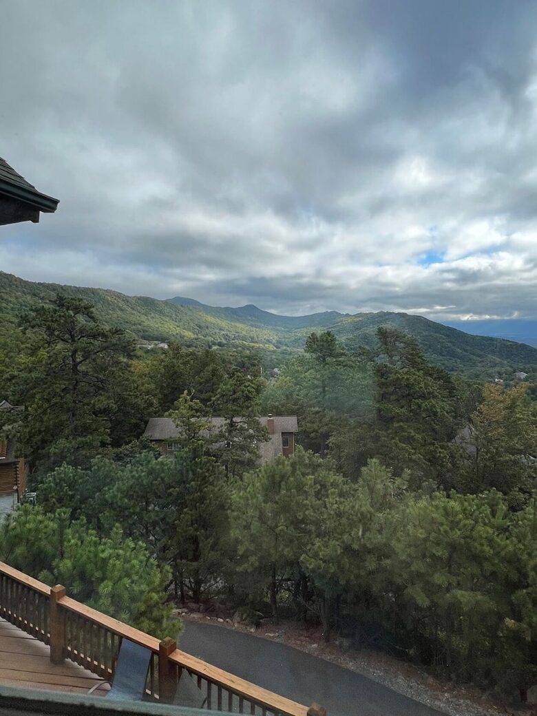 Elevated Views | Refined Massanutten Mountain Retreat - McGaheysville, Virginia