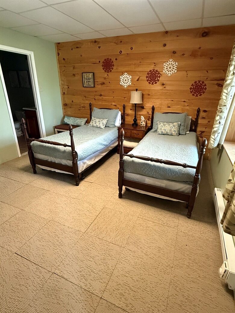 Elevated Views | Refined Massanutten Mountain Retreat - McGaheysville, Virginia