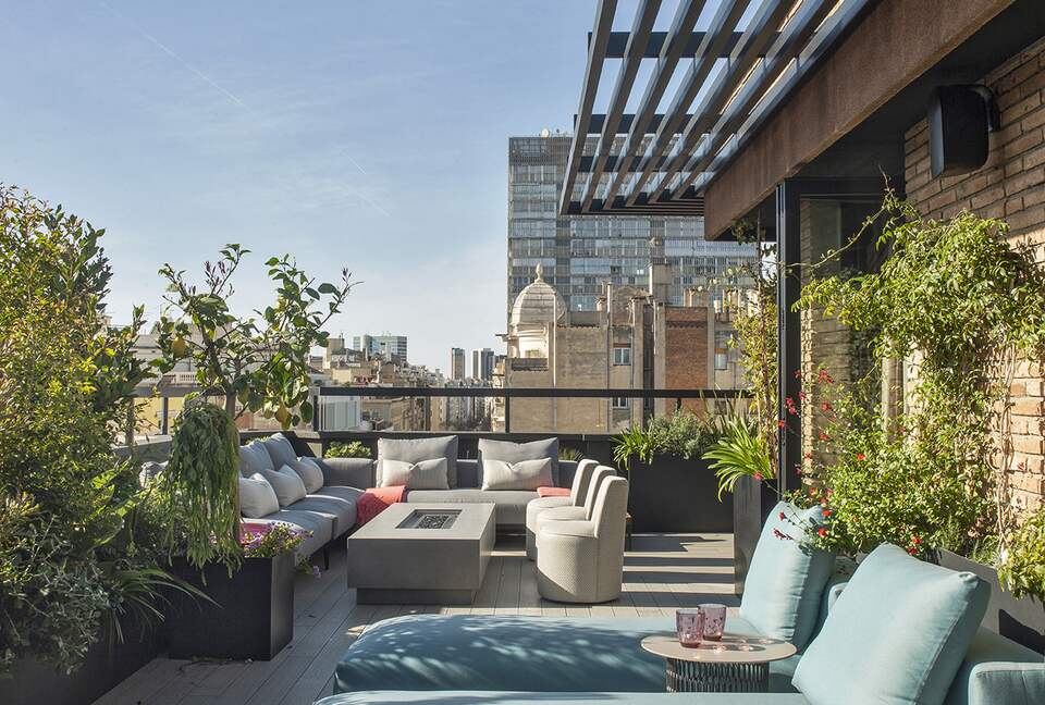 Luxury Urban Retreat Steps from Passeig de Gracia - Barcelona, Spain