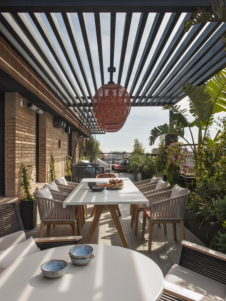 Outdoor Dining Table w/heaters and sunscreen (seats 8)