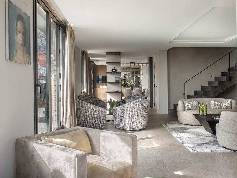 Luxury Urban Retreat Steps from Passeig de Gracia - Barcelona, Spain
