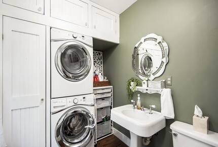 Victorian Coastal Elegance in Barnegat Light - Barnegat Light, New Jersey