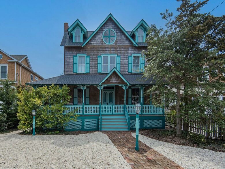 Victorian Coastal Elegance in Barnegat Light - Barnegat Light, New Jersey