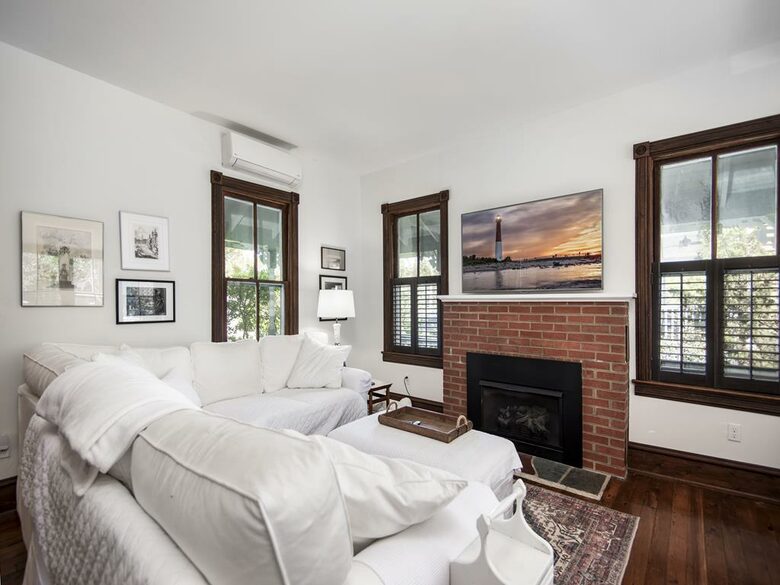 Victorian Coastal Elegance in Barnegat Light - Barnegat Light, New Jersey