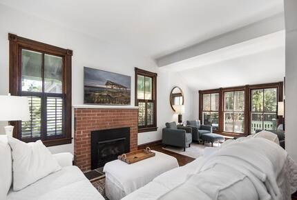 Victorian Coastal Elegance in Barnegat Light - Barnegat Light, New Jersey