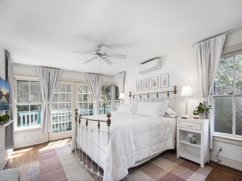 Victorian Coastal Elegance in Barnegat Light - Barnegat Light, New Jersey