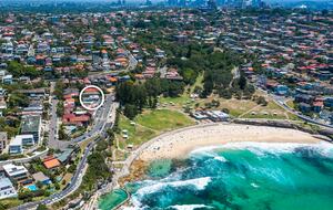 Contemporary Beachside Penthouse with Panoramic Sea Views - Bronte, Australia