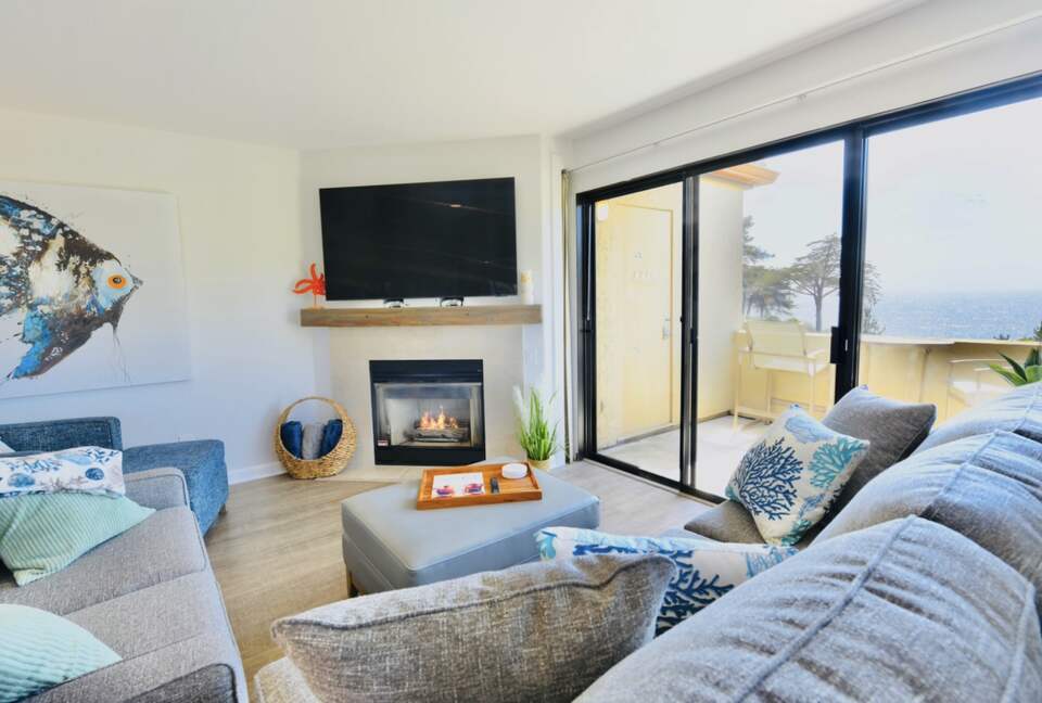 Inviting Seascape Condo by the Shore - Aptos, California