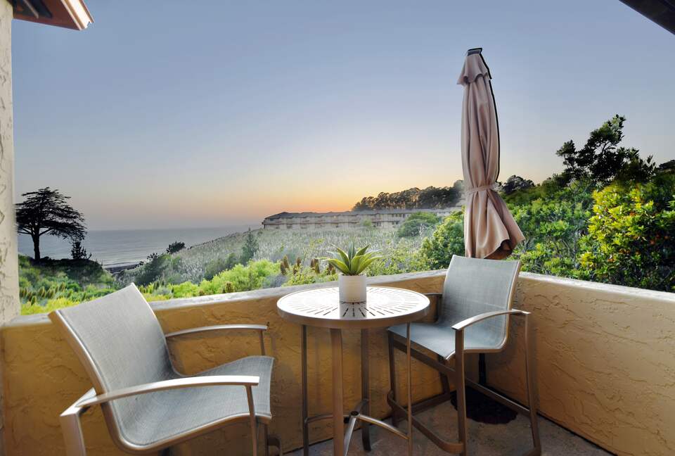Inviting Seascape Condo by the Shore - Aptos, California