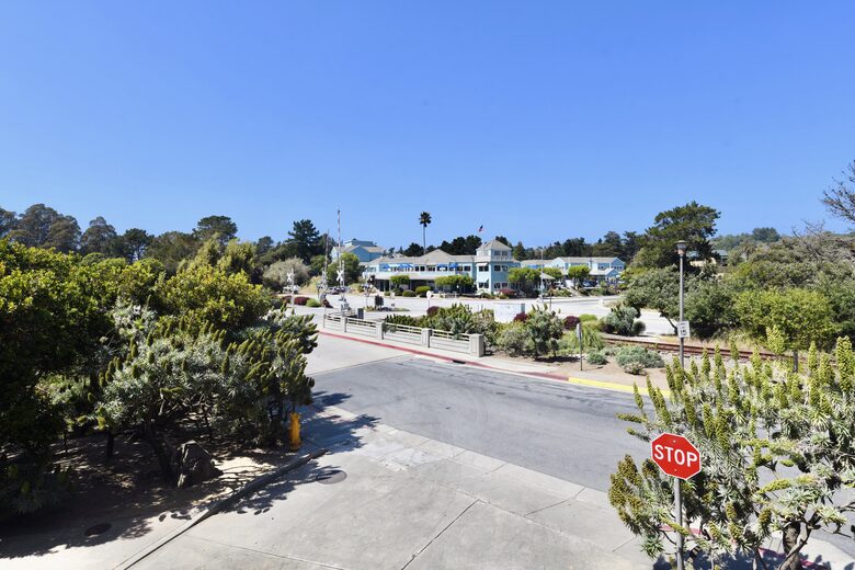 Inviting Seascape Condo by the Shore - Aptos, California