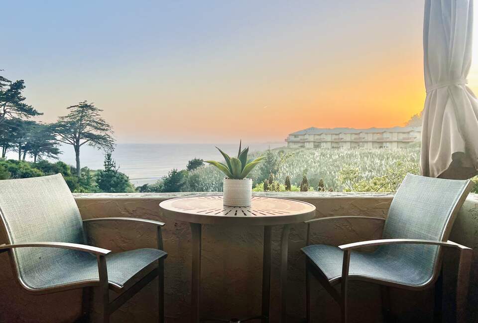 Inviting Seascape Condo by the Shore - Aptos, California
