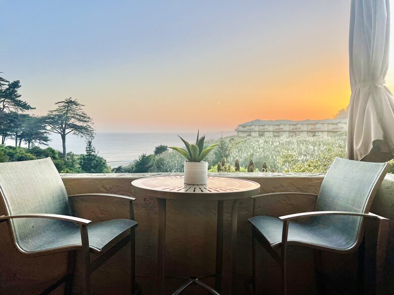 Inviting Seascape Condo by the Shore - Aptos, California