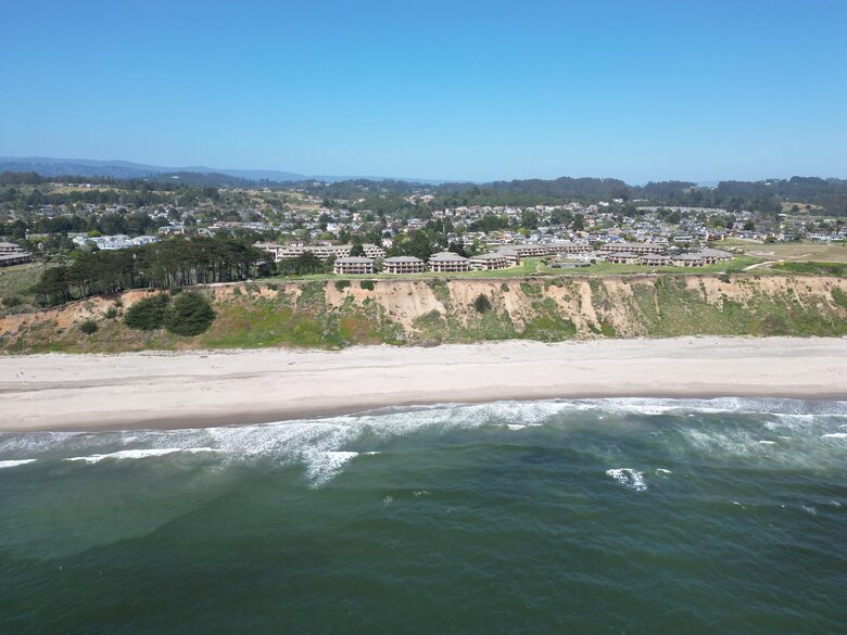 Inviting Seascape Condo by the Shore - Aptos, California