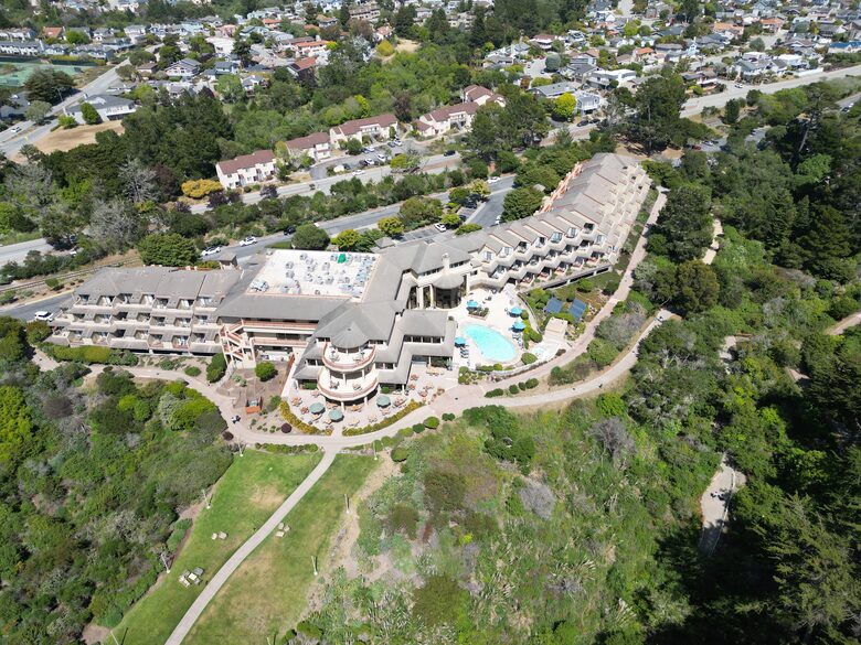 Inviting Seascape Condo by the Shore - Aptos, California