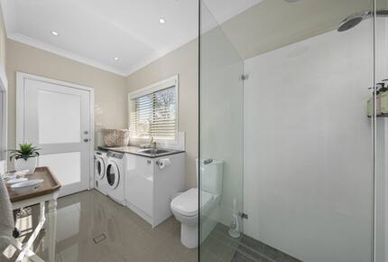 Mistletoe Lakehouse in the Heart of the Hunter Valley - Pokolbin, Australia