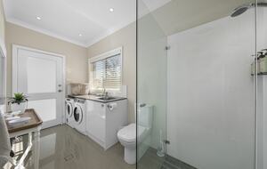 Mistletoe Lakehouse in the Heart of the Hunter Valley - Pokolbin, Australia