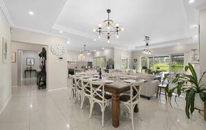 Mistletoe Lakehouse in the Heart of the Hunter Valley - Pokolbin, Australia