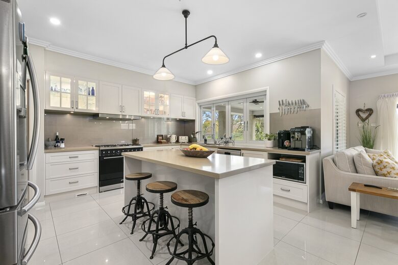 Mistletoe Lakehouse in the Heart of the Hunter Valley - Pokolbin, Australia