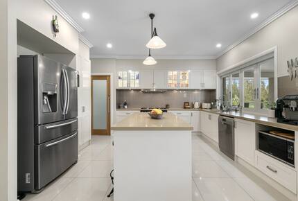 Mistletoe Lakehouse in the Heart of the Hunter Valley - Pokolbin, Australia