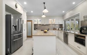 Mistletoe Lakehouse in the Heart of the Hunter Valley - Pokolbin, Australia