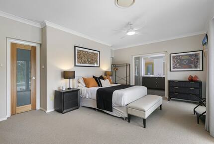 Mistletoe Lakehouse in the Heart of the Hunter Valley - Pokolbin, Australia