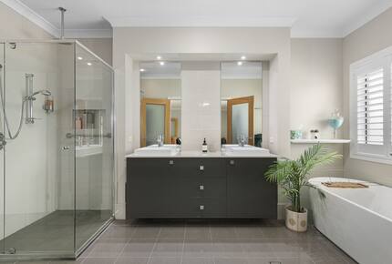 Mistletoe Lakehouse in the Heart of the Hunter Valley - Pokolbin, Australia