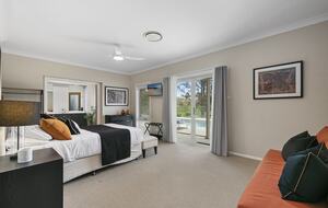 Mistletoe Lakehouse in the Heart of the Hunter Valley - Pokolbin, Australia