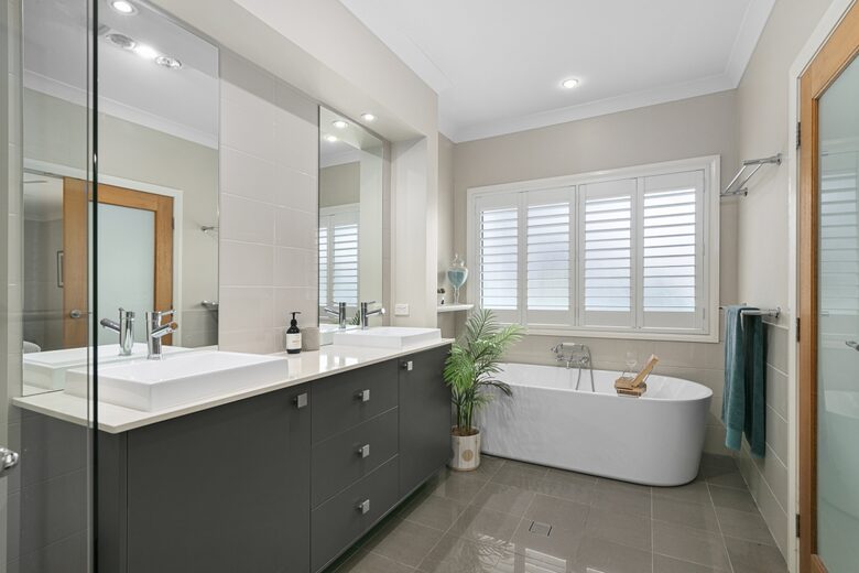 Mistletoe Lakehouse in the Heart of the Hunter Valley - Pokolbin, Australia