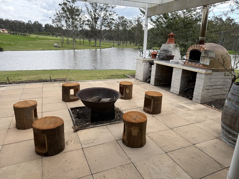 Mistletoe Lakehouse in the Heart of the Hunter Valley - Pokolbin, Australia