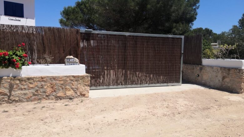 Design Coastal Villa Surrounded by Formentera’s Natural Beauty - Formentera, Spain