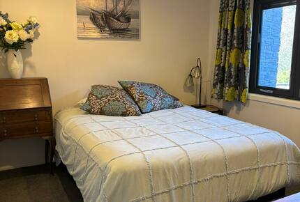 Sunlit Serenity on the Kapiti Coast - Paraparaumu, New Zealand