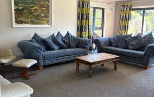 Sunlit Serenity on the Kapiti Coast - Paraparaumu, New Zealand