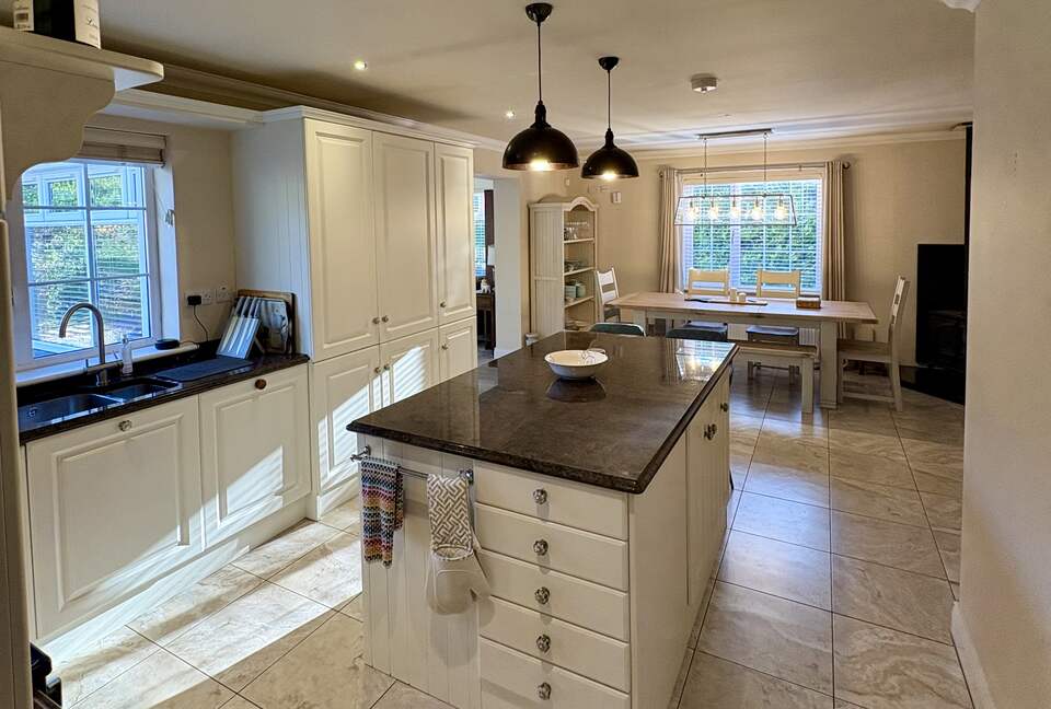 Charming Irish Escape with Private Gardens - Mucksna, Ireland