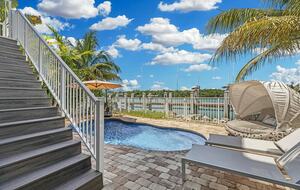Coastal Keys Getaway with Balconies & Gulffront Living - Marathon, Florida