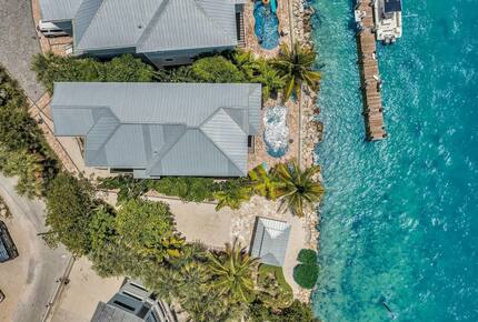 Coastal Keys Getaway with Balconies & Gulffront Living - Marathon, Florida