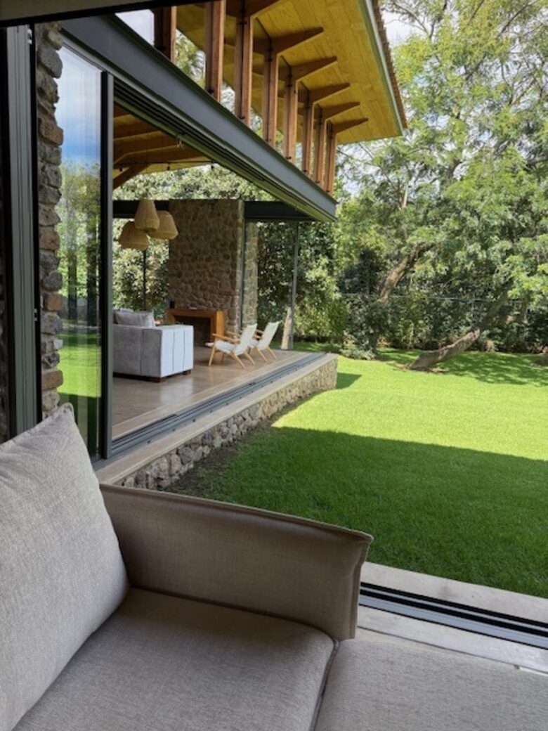 Modern Adobe Residence in Historic Malinalco - Malinalco, Mexico