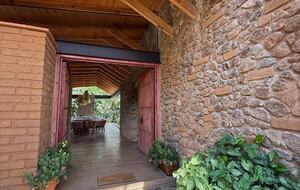 Modern Adobe Residence in Historic Malinalco - Malinalco, Mexico