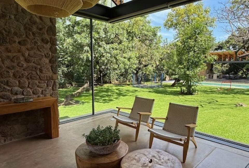 Modern Adobe Residence in Historic Malinalco - Malinalco, Mexico